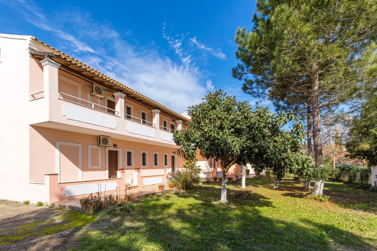 Nikos Pool Apartments - Upper Floor Sidárion 외부 사진