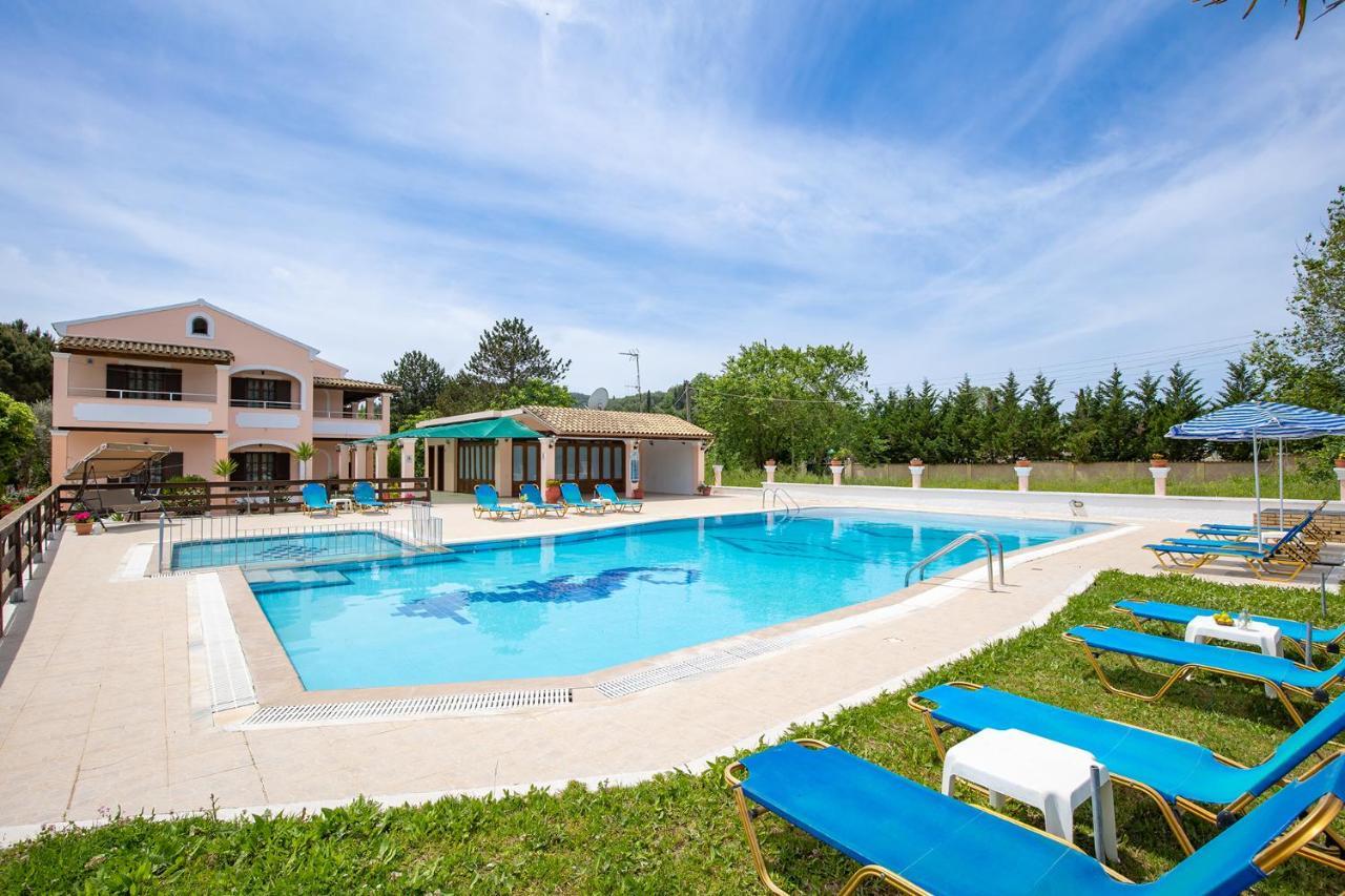 Nikos Pool Apartments - Upper Floor Sidárion 외부 사진